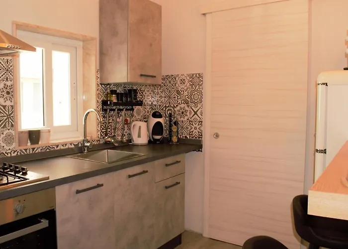 Tama Apartment